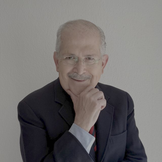 Retrato de Carlos Ruíz González